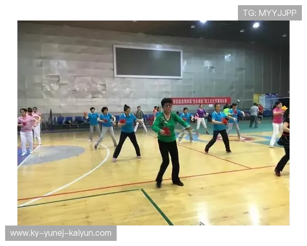 羽毛球近身球怎么接