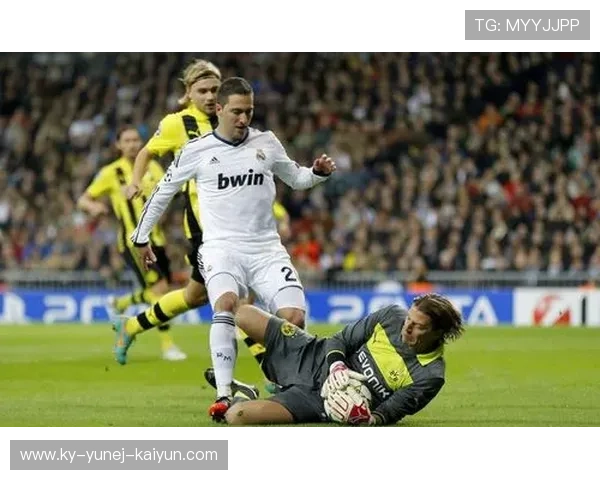 黄金左脚背后的秘密 西甲联赛出场时间与进攻效率之间的深层联系解析